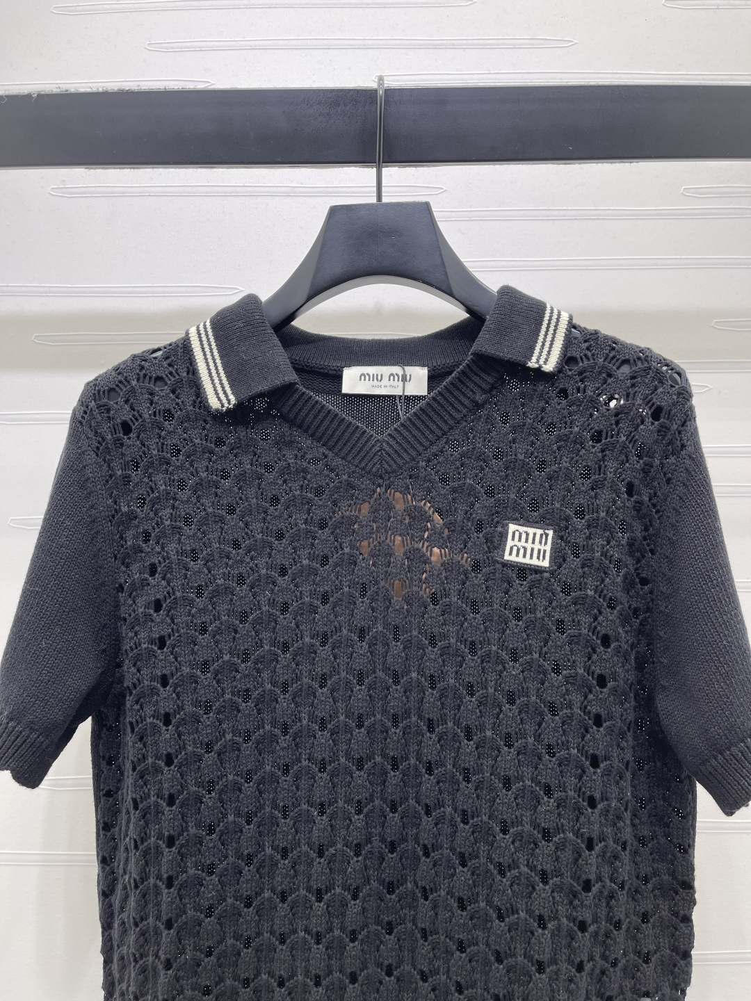 Women's short sleeves